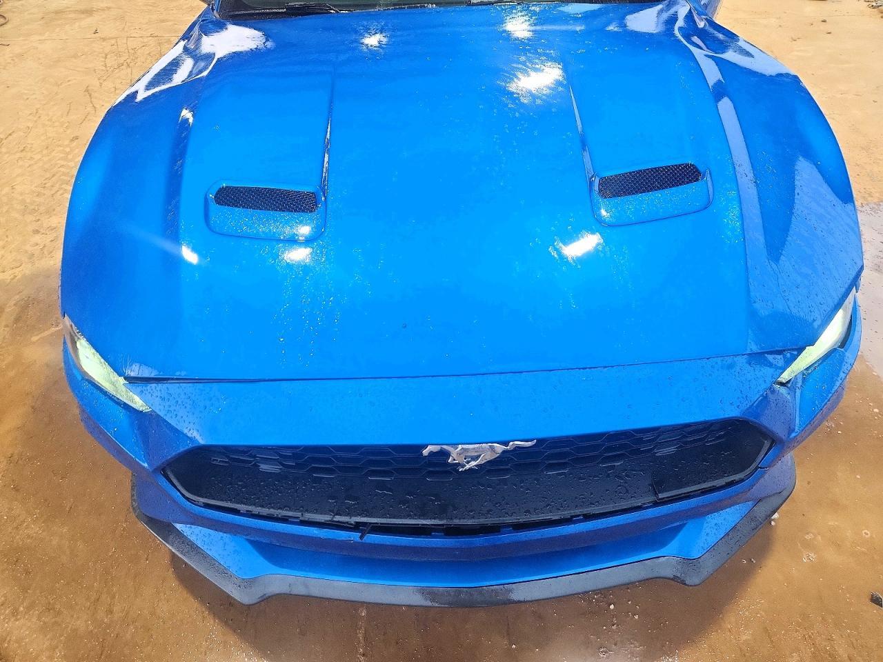 2019 Ford Mustang - zdjęcie 11