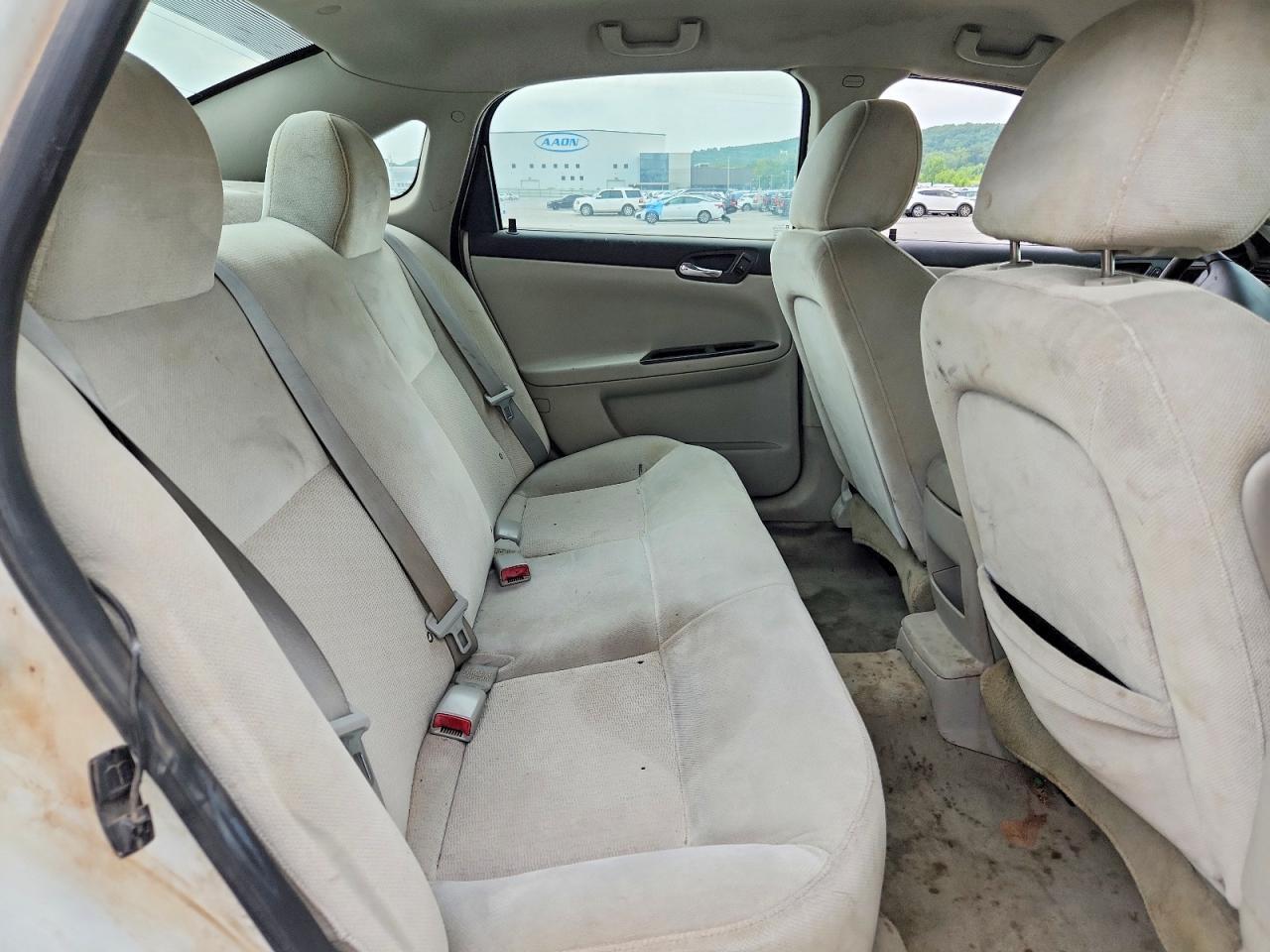 2014 Chevrolet Impala Limited Ls - zdjęcie 10