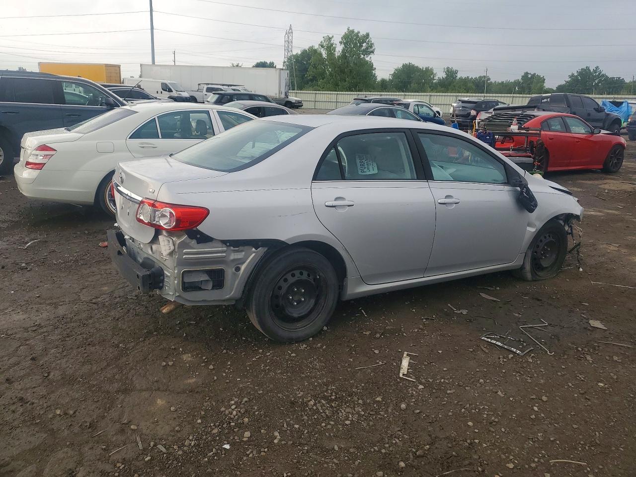 2013 Toyota Corolla Le - zdjęcie 3