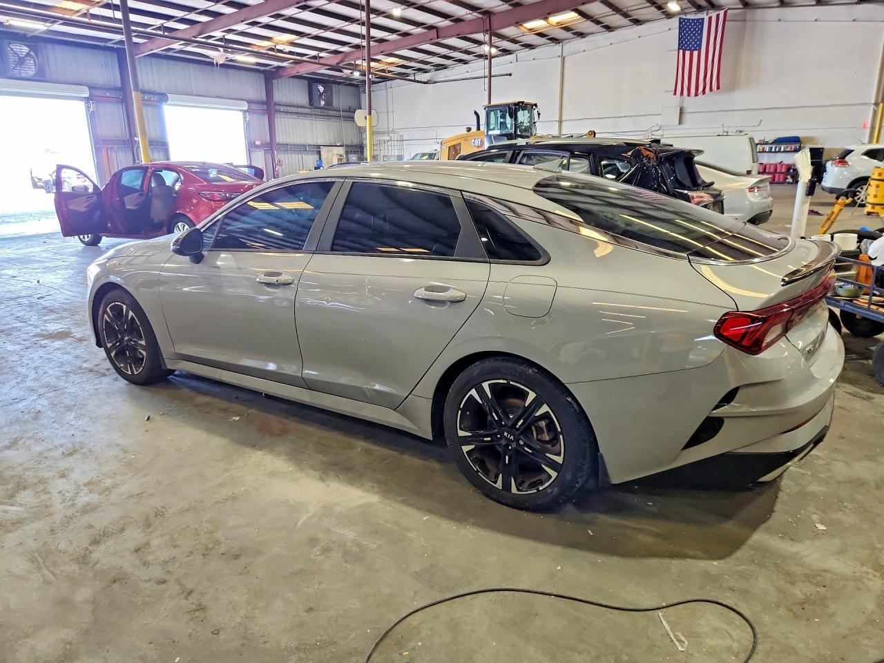 2021 Kia K5 Gt Line - zdjęcie 2