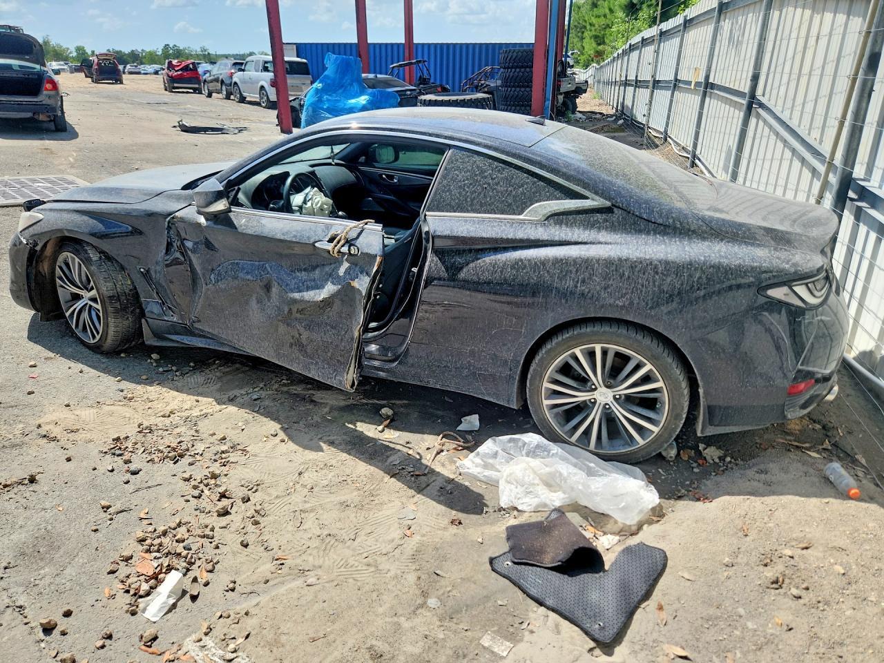 2017 Infiniti Q60 2.0T Premium - zdjęcie 2
