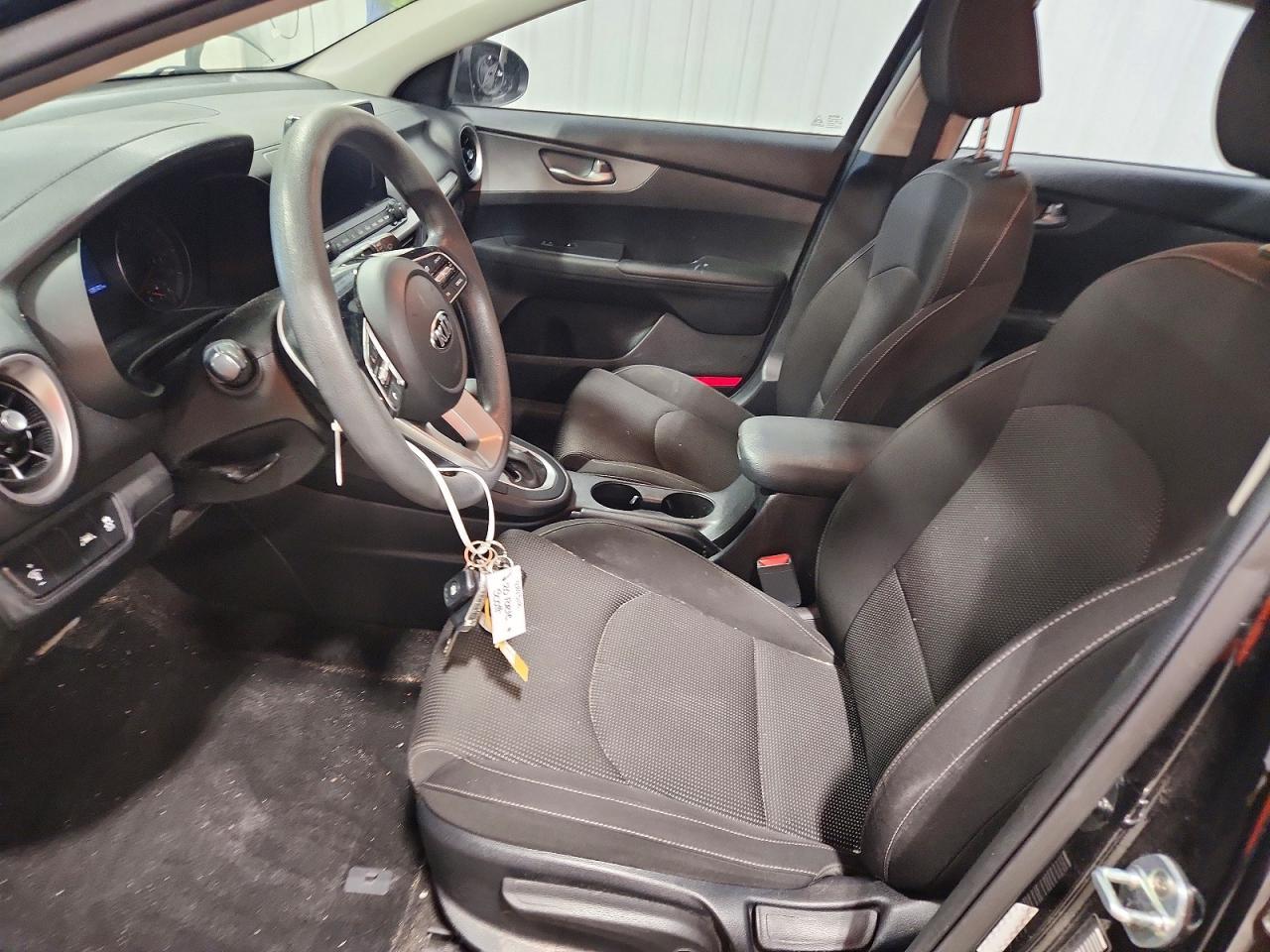 2020 Kia Forte Fe - zdjęcie 7
