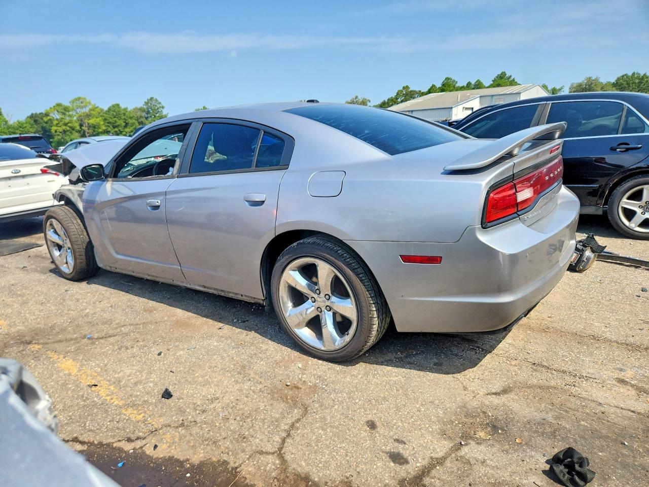 2014 Dodge Charger Sxt - zdjęcie 2