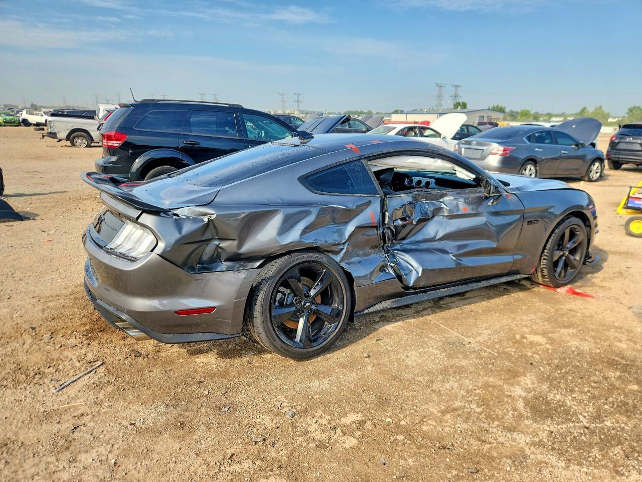 2023 Ford Mustang Gt - zdjęcie 3