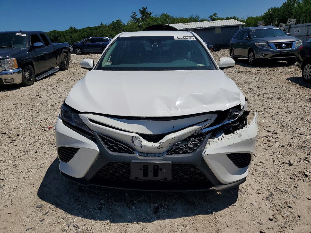 2018 Toyota Camry Se - zdjęcie 5