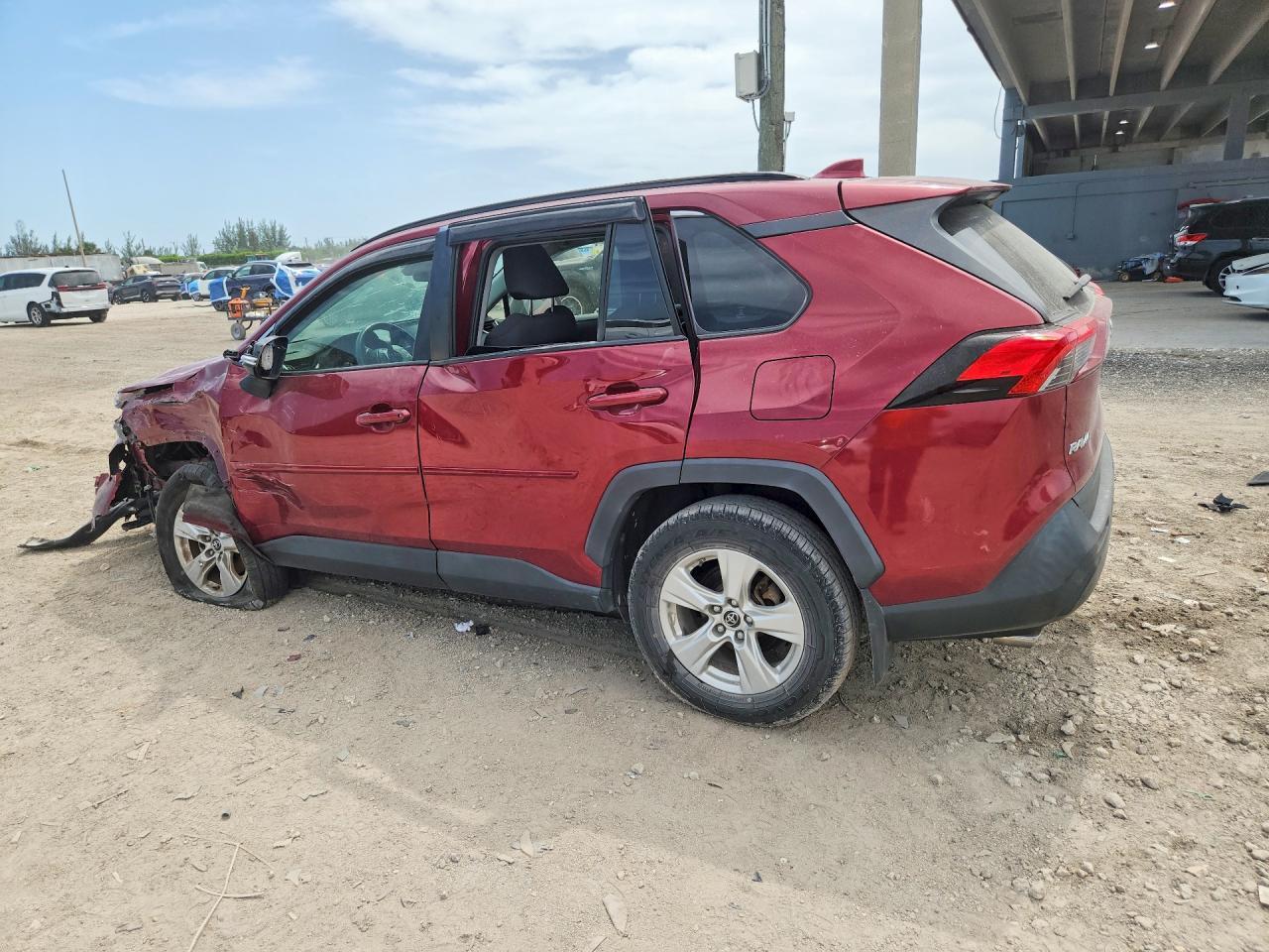 2019 Toyota Rav4 Xle - zdjęcie 2