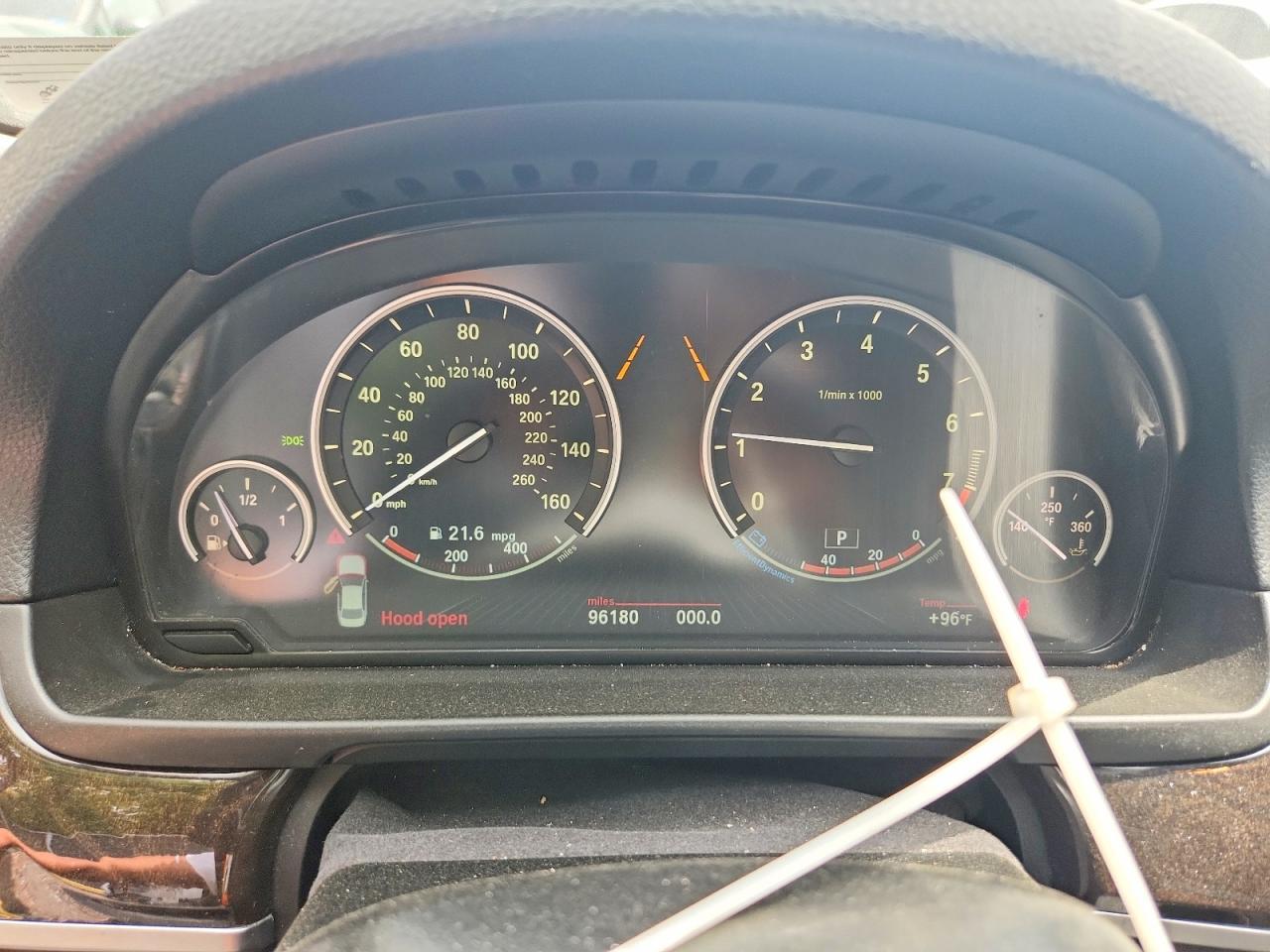 2014 BMW Seria 5 535i - zdjęcie 9