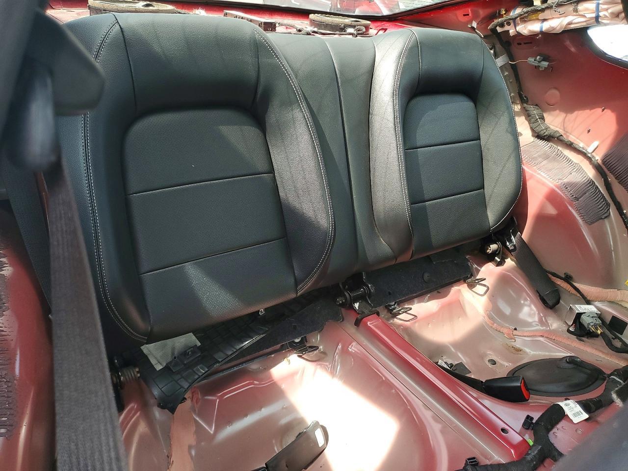 2015 Ford Mustang - zdjęcie 10