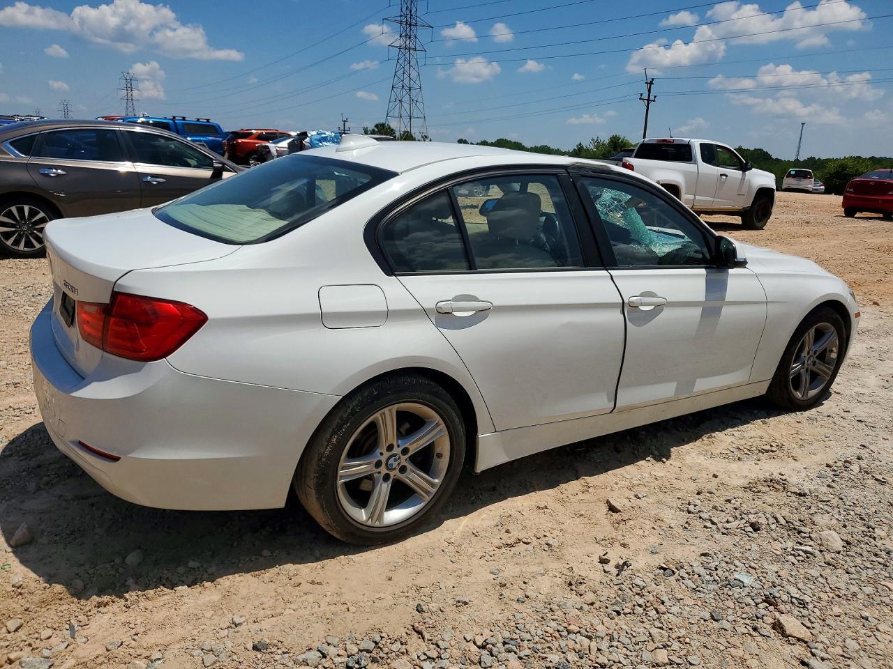 2014 BMW 320 I xDrive - zdjęcie 3