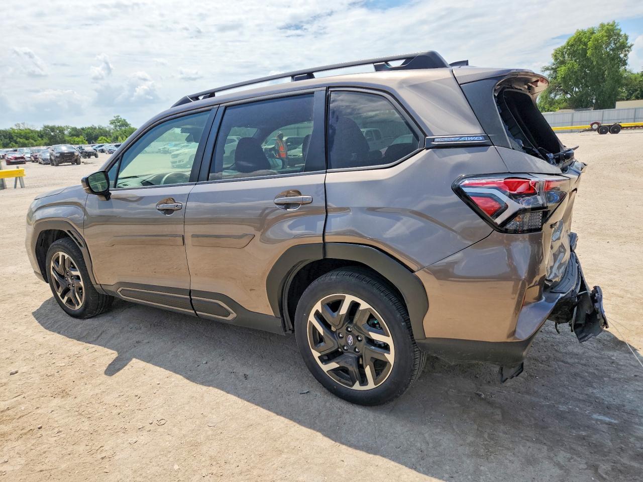 2025 Subaru Forester Limited - zdjęcie 2
