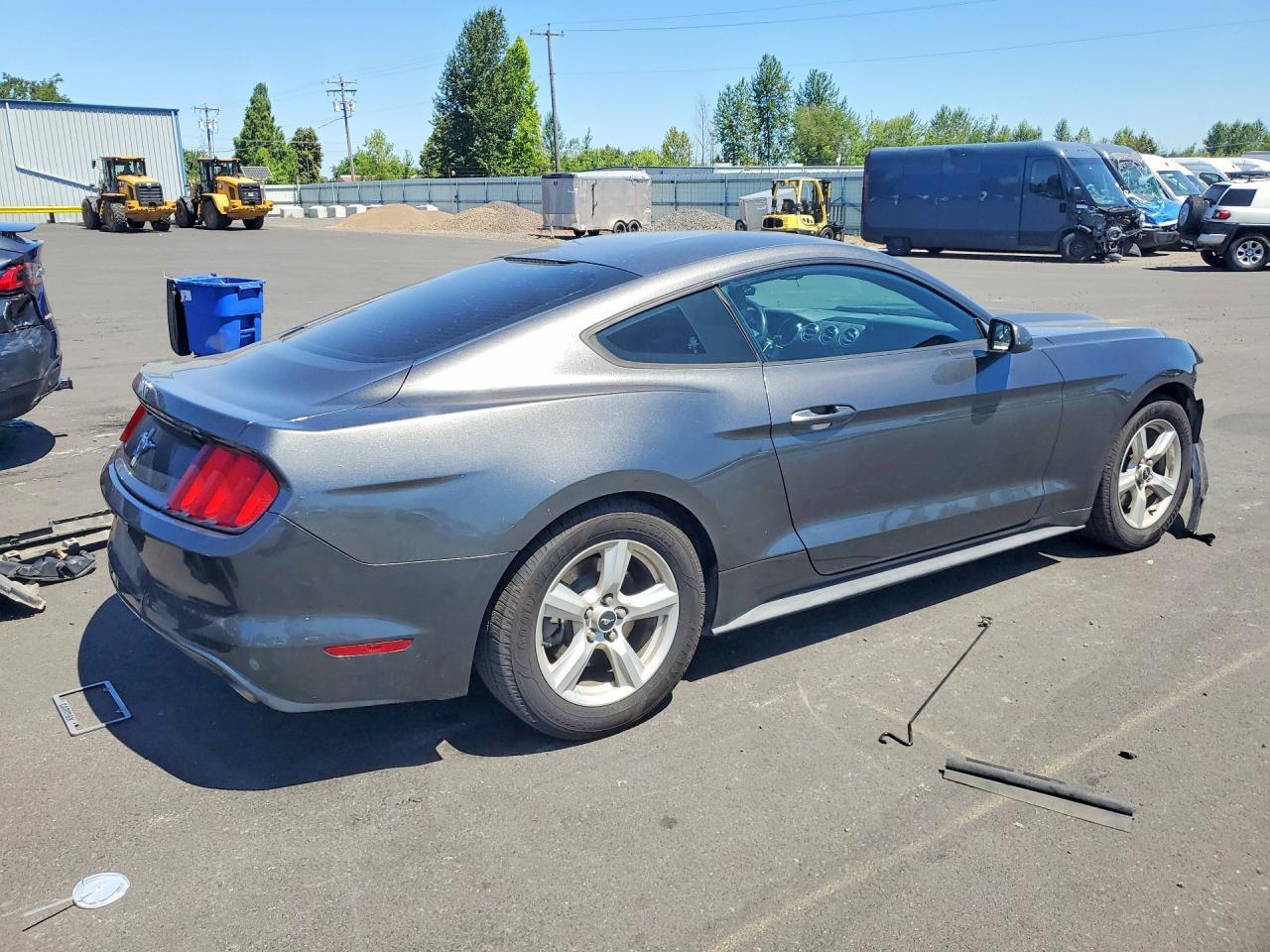2017 Ford Mustang - zdjęcie 3