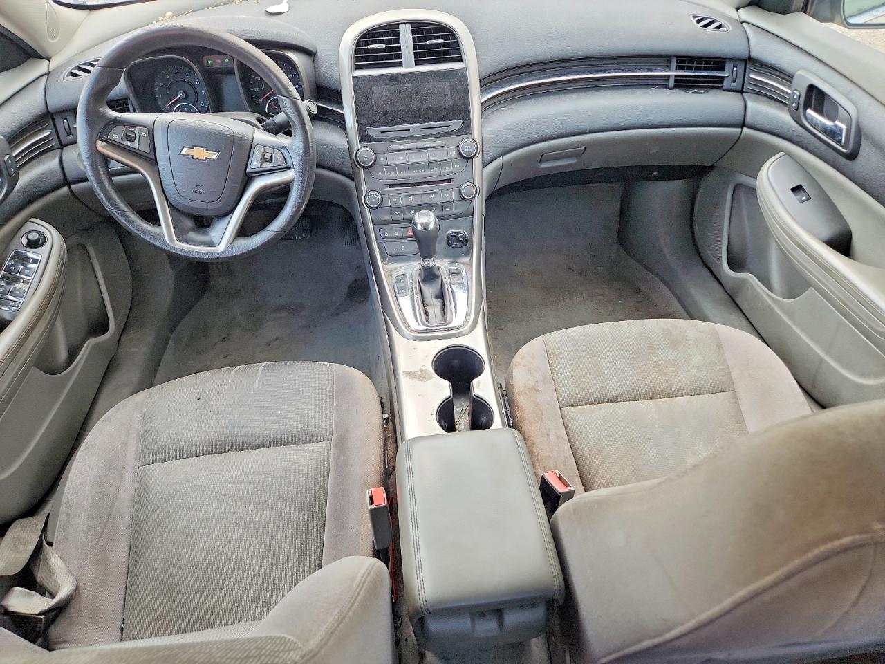 2013 Chevrolet Malibu Ls - zdjęcie 8