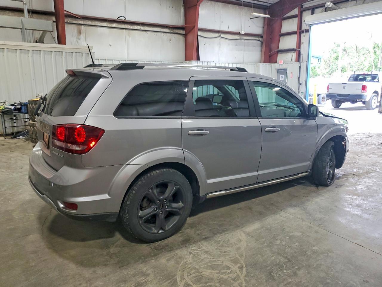 2018 Dodge Journey Crossroad - zdjęcie 3
