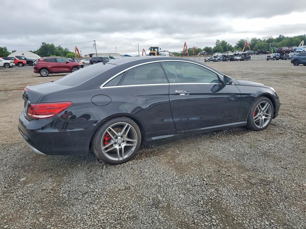 2016 Mercedes-Benz E 550 - zdjęcie 3