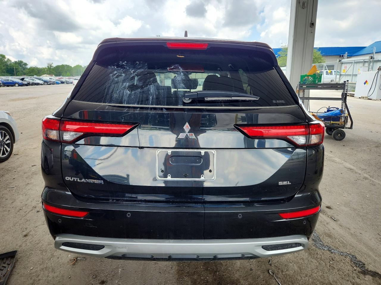 2024 Mitsubishi Outlander Sel - zdjęcie 6