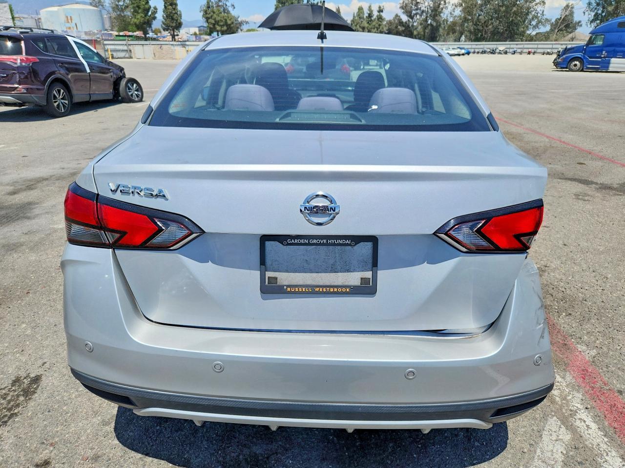 2021 Nissan Versa S - zdjęcie 6