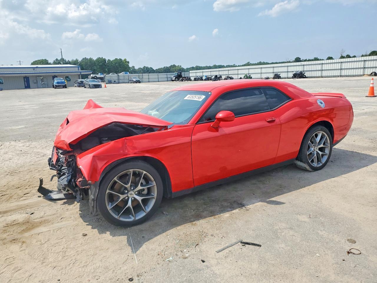 2022 Dodge Challenger Gt - zdjęcie główne