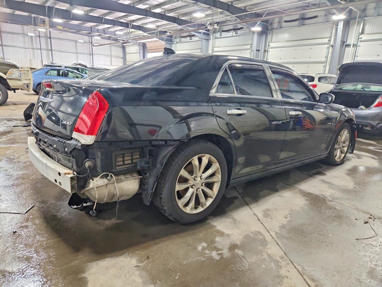 2018 Chrysler 300 Touring - zdjęcie 3