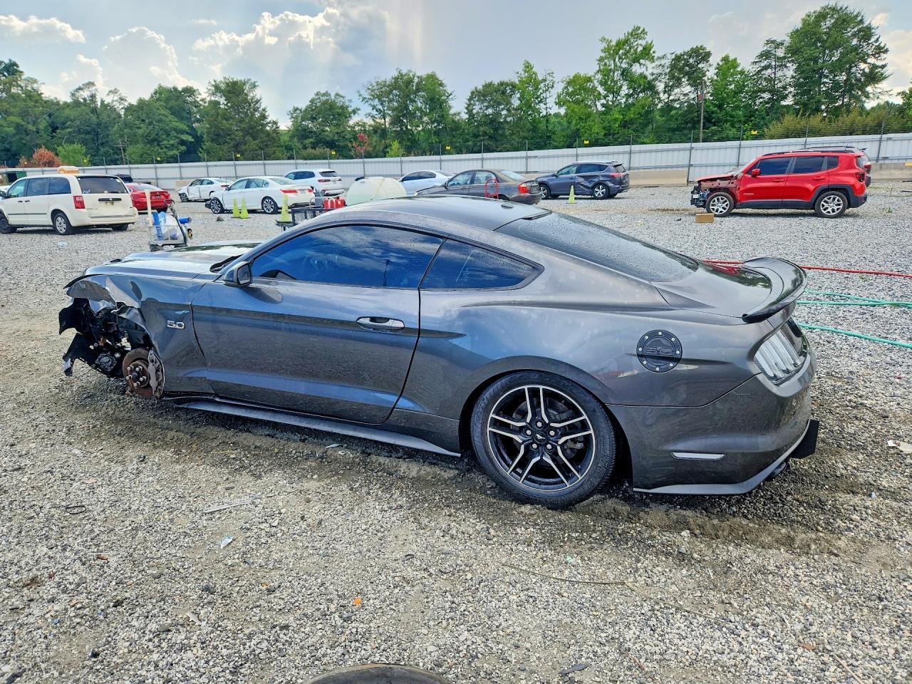 2017 Ford Mustang Gt - zdjęcie 2