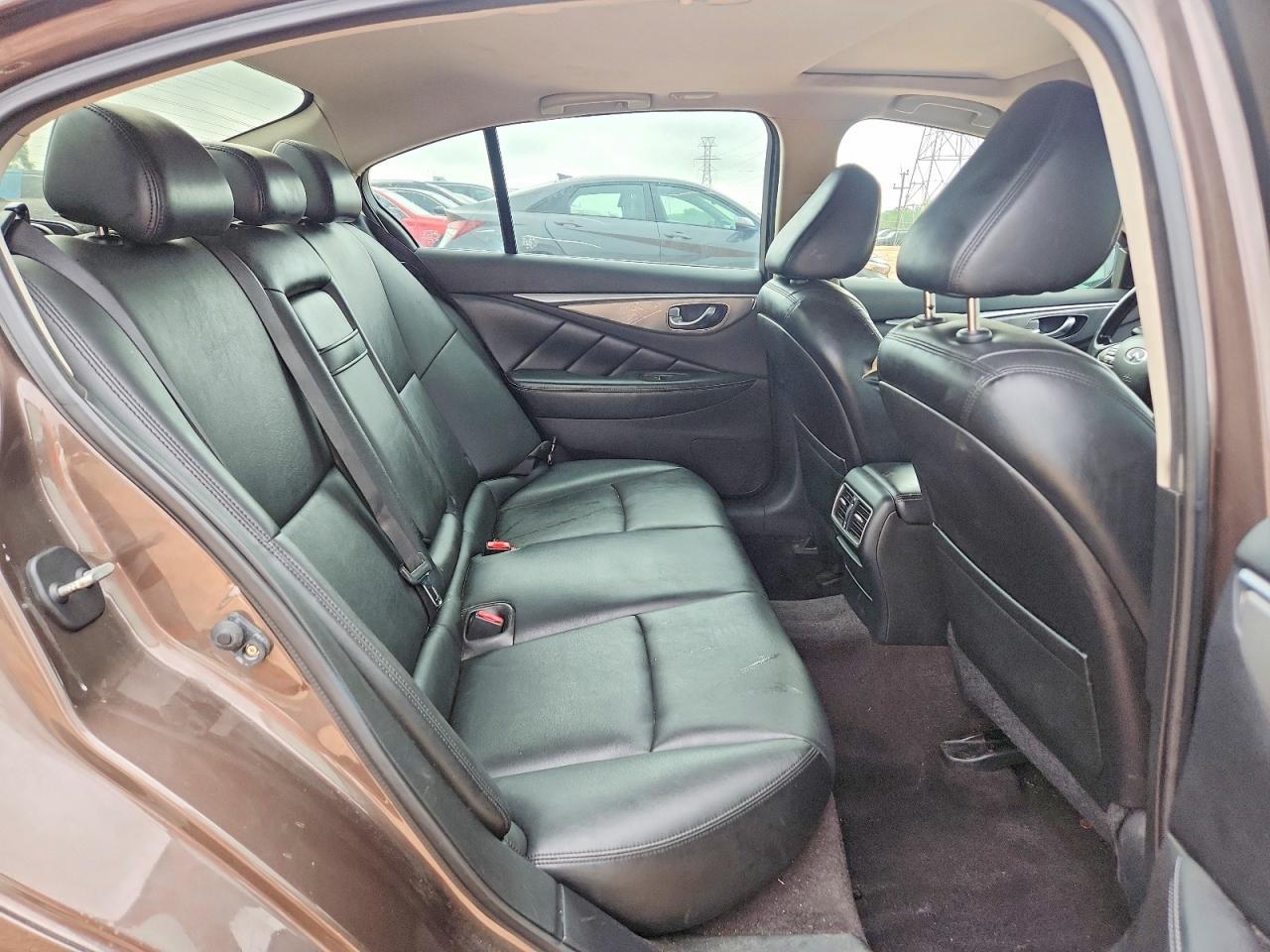 2014 Infiniti Q50 Base - zdjęcie 10