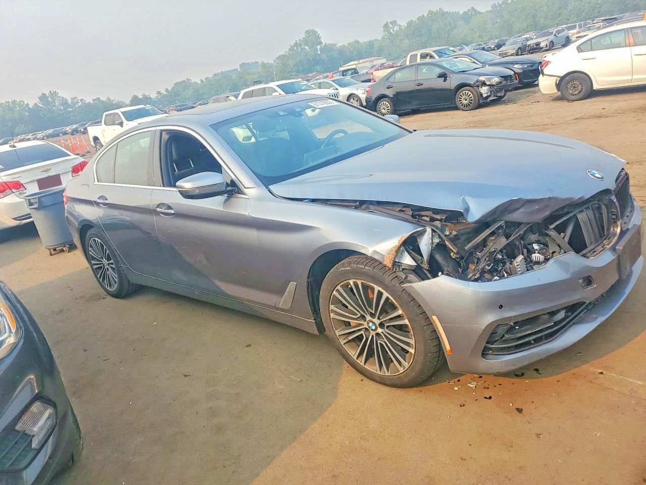 2019 BMW Seria 5 540i - zdjęcie 4