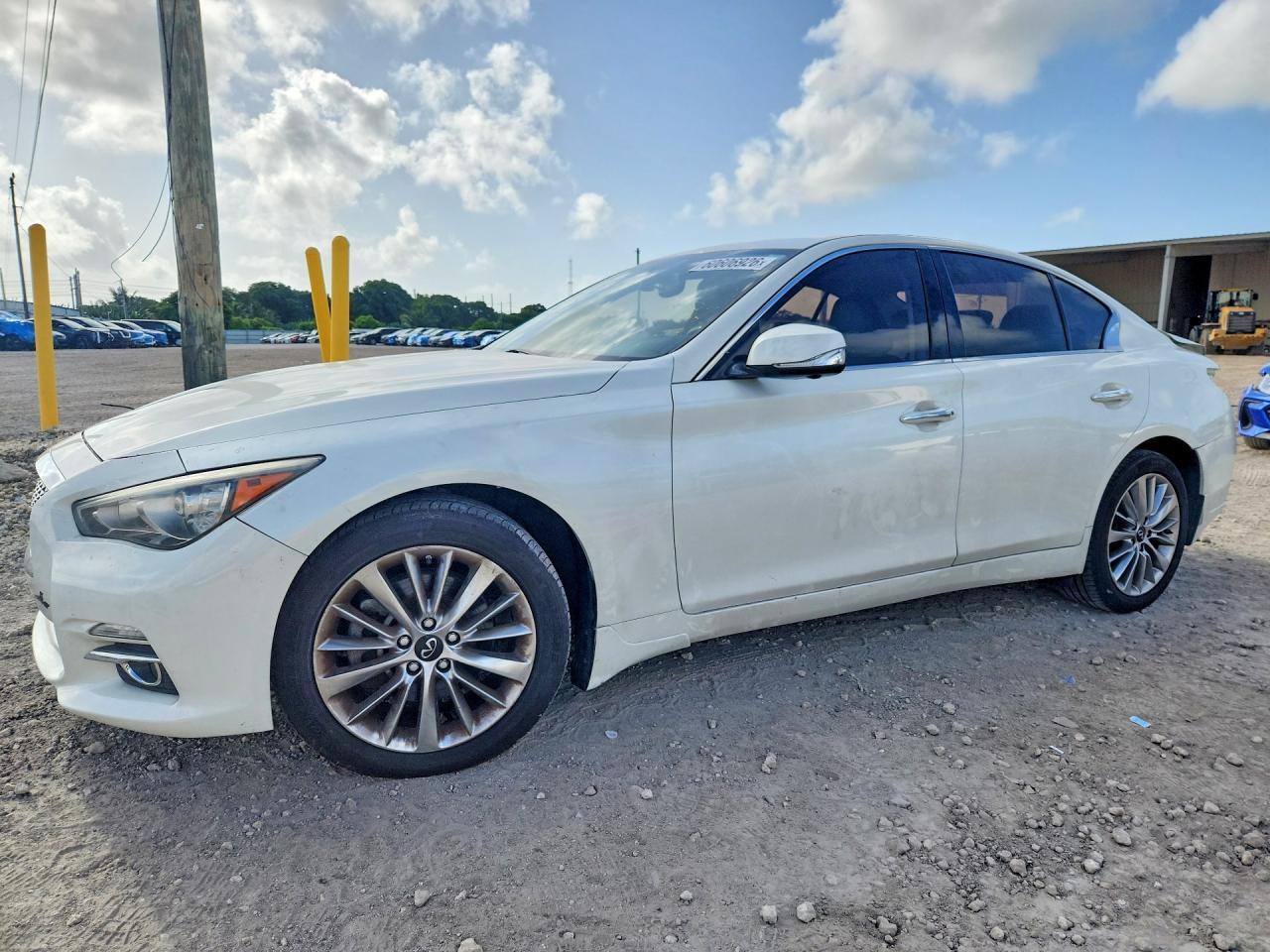 2021 Infiniti Q50 Luxe - zdjęcie główne