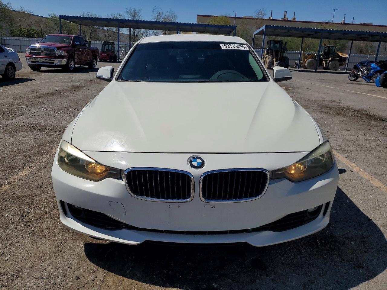 2013 BMW 328 I - zdjęcie 5