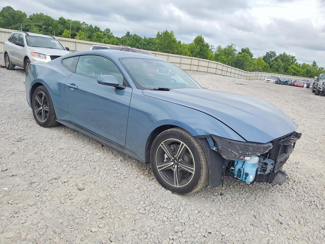 2025 Ford Mustang - zdjęcie 4