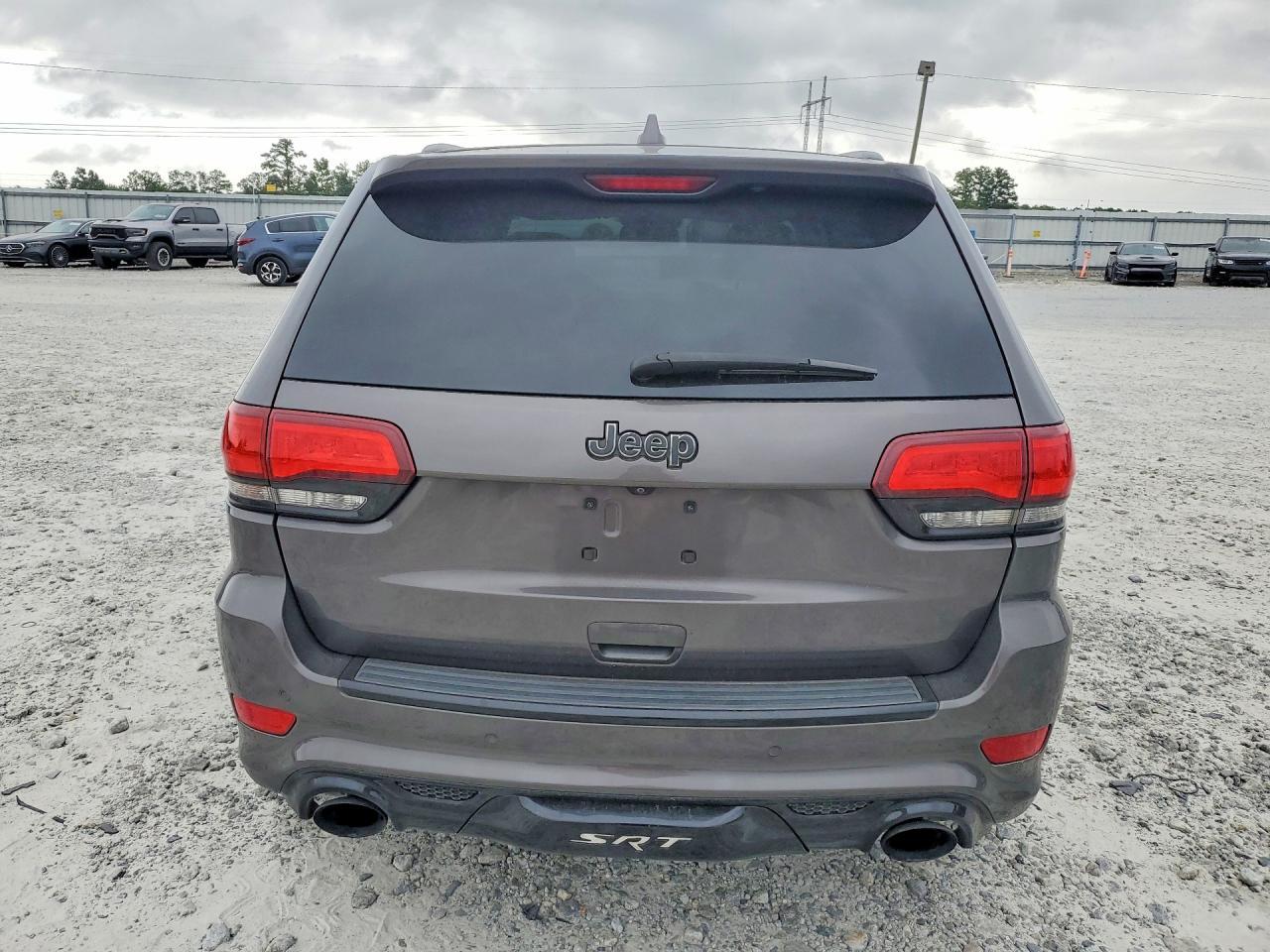 2014 Jeep Grand Cherokee Srt-8 - zdjęcie 6