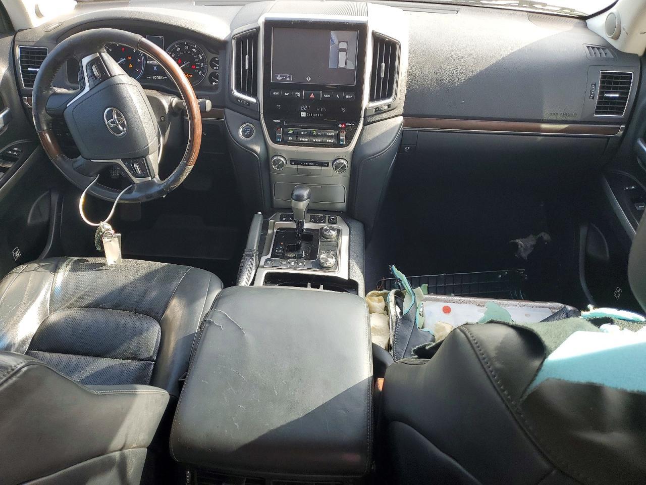 2016 Toyota Land Cruiser Base - zdjęcie 8