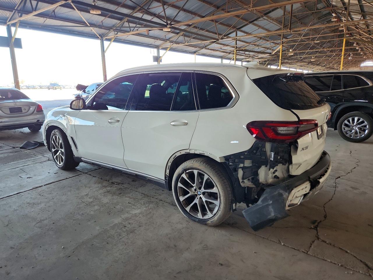 2023 BMW X5 Sdrive 40I - zdjęcie 2