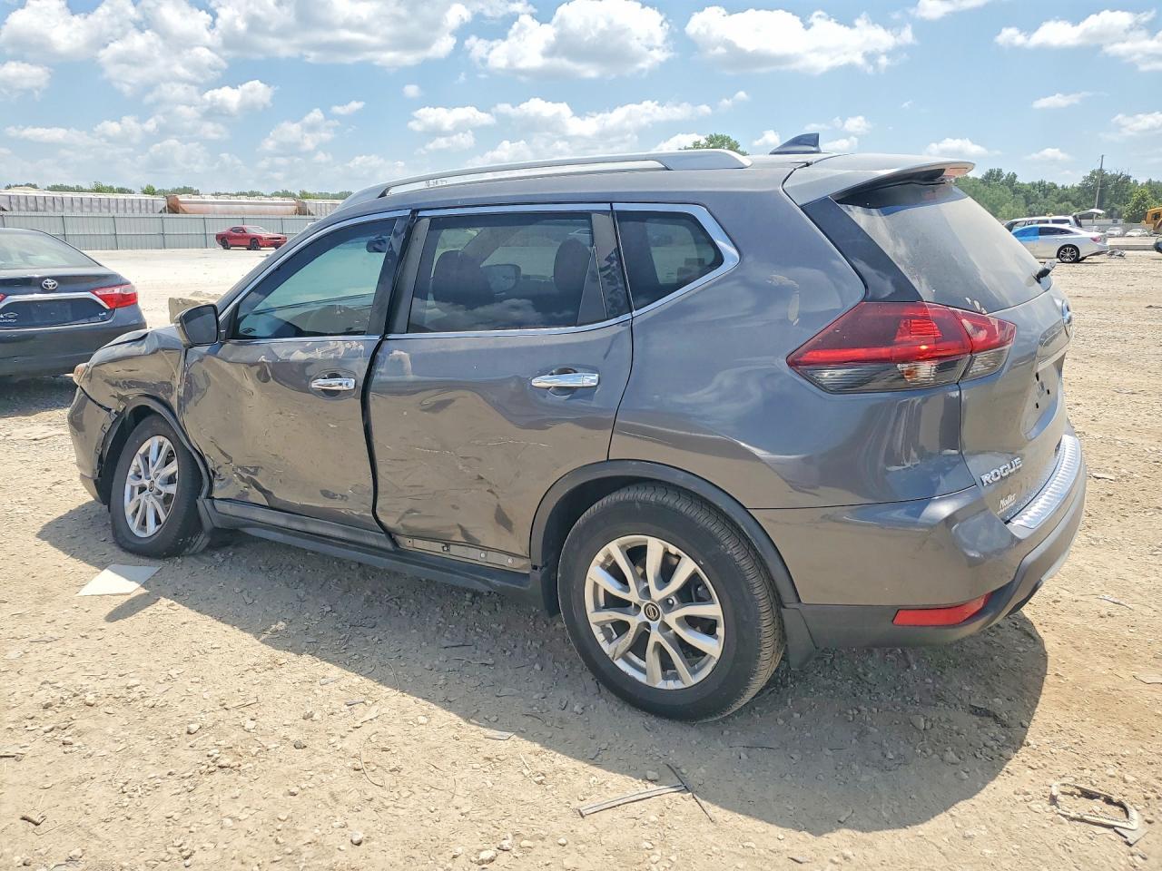 2018 Nissan Rogue S - zdjęcie 2