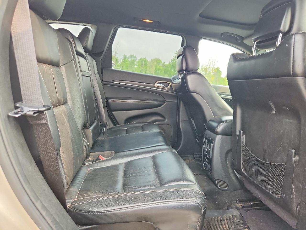 2014 Jeep Grand Cherokee - zdjęcie 11