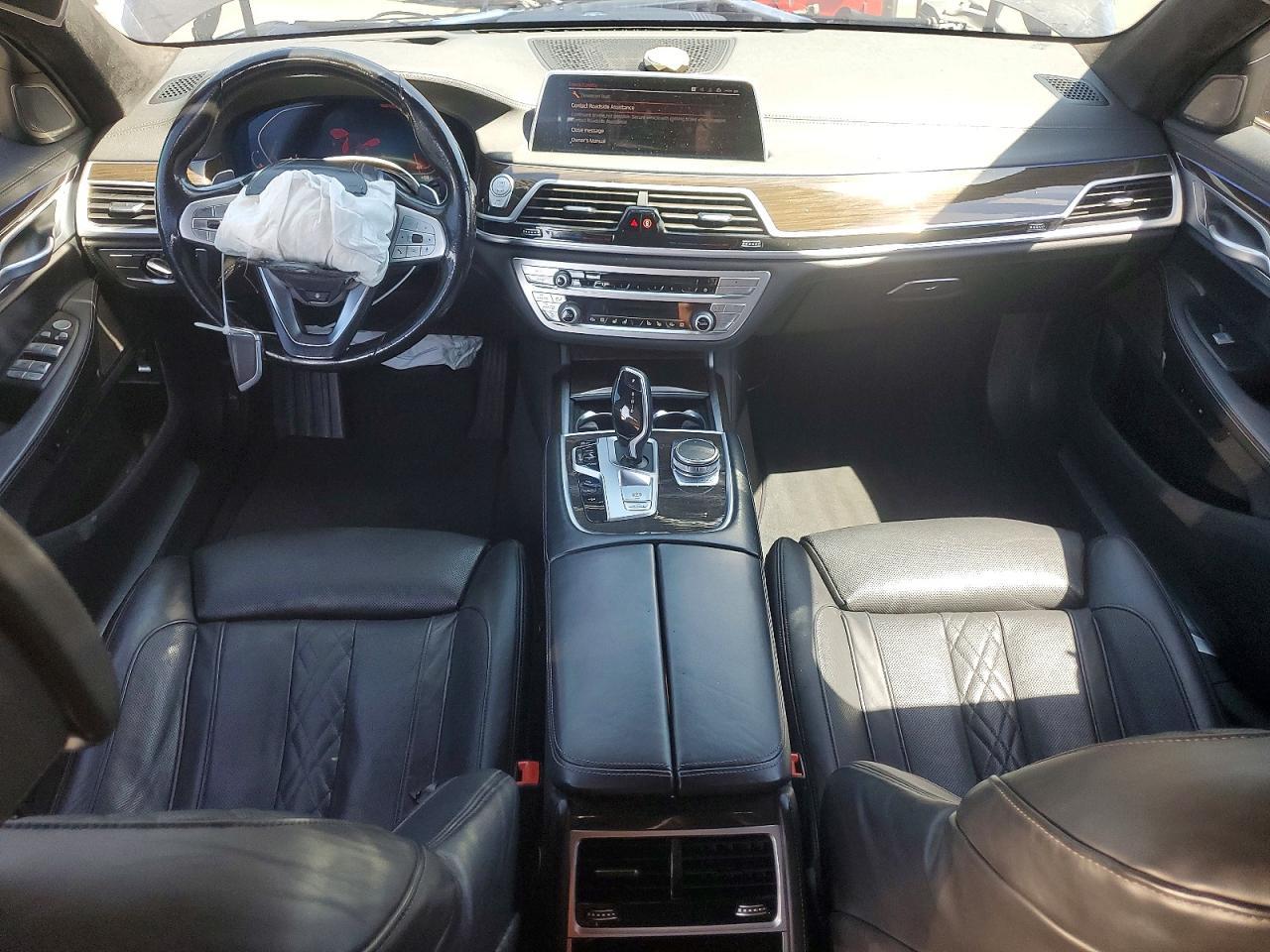 2020 BMW 740 I - zdjęcie 8