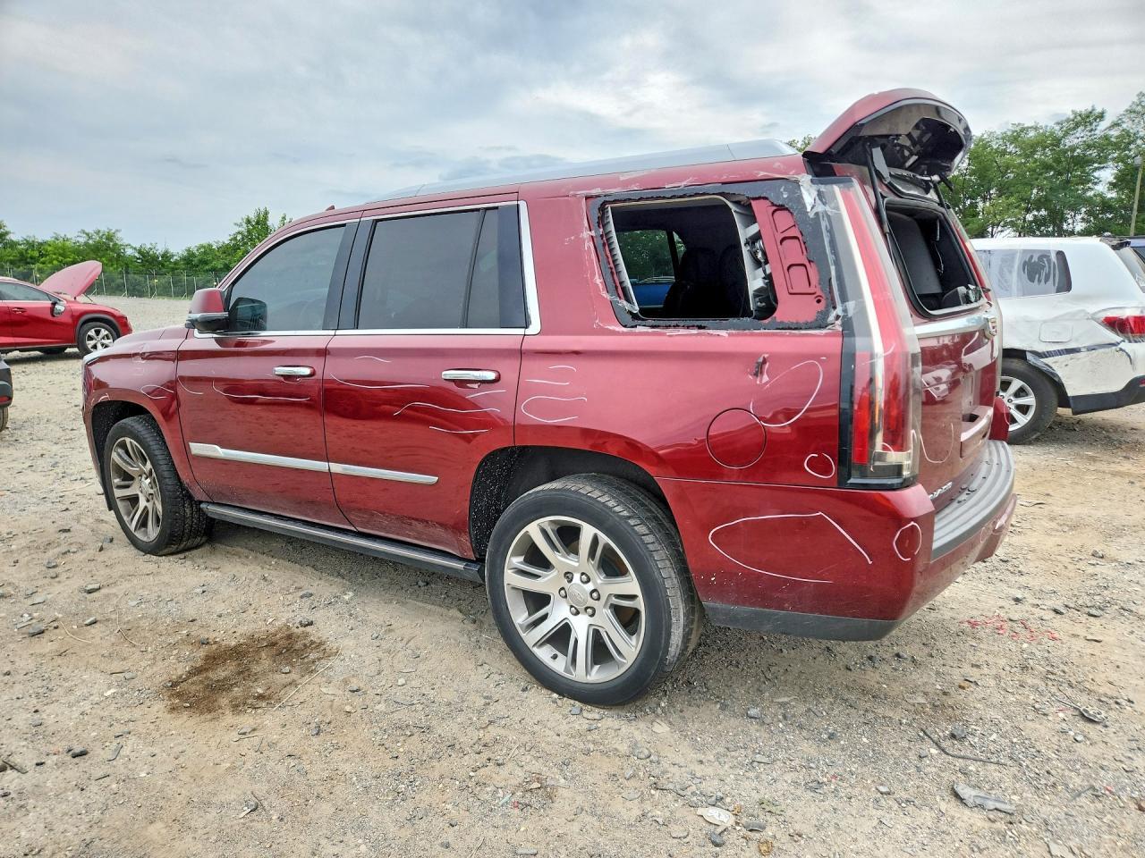2016 Cadillac Escalade Platinum Hybrid - zdjęcie 2