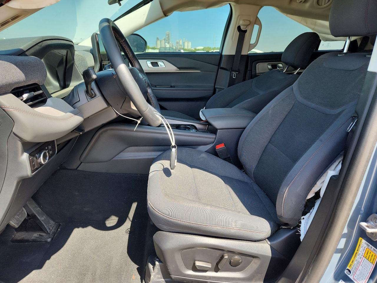 2025 Ford Explorer Active - zdjęcie 7