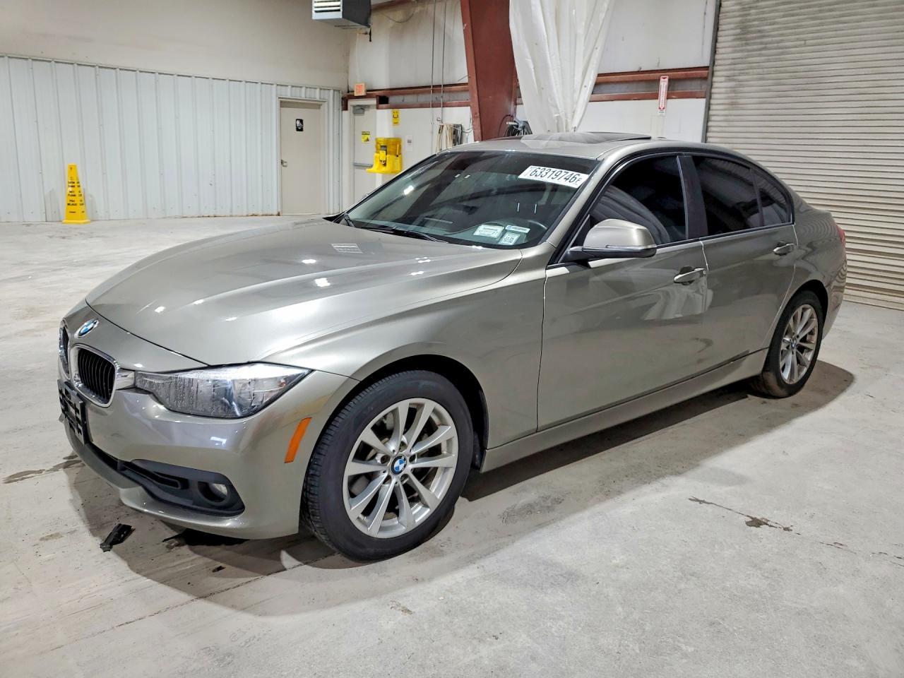 2017 BMW Seria 3 320i - zdjęcie główne