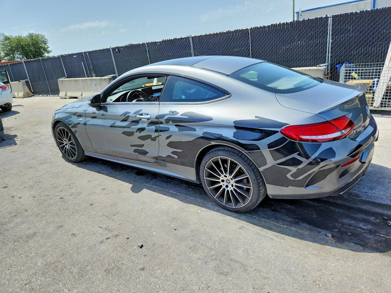 2017 Mercedes-Benz C 300 - zdjęcie 2