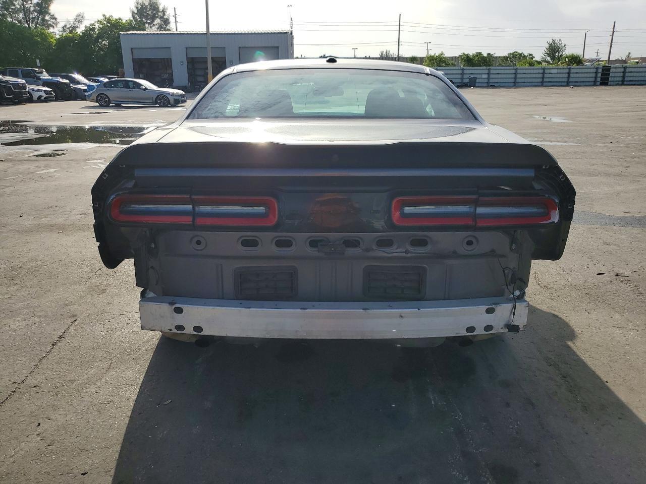 2022 Dodge Challenger Sxt - zdjęcie 6