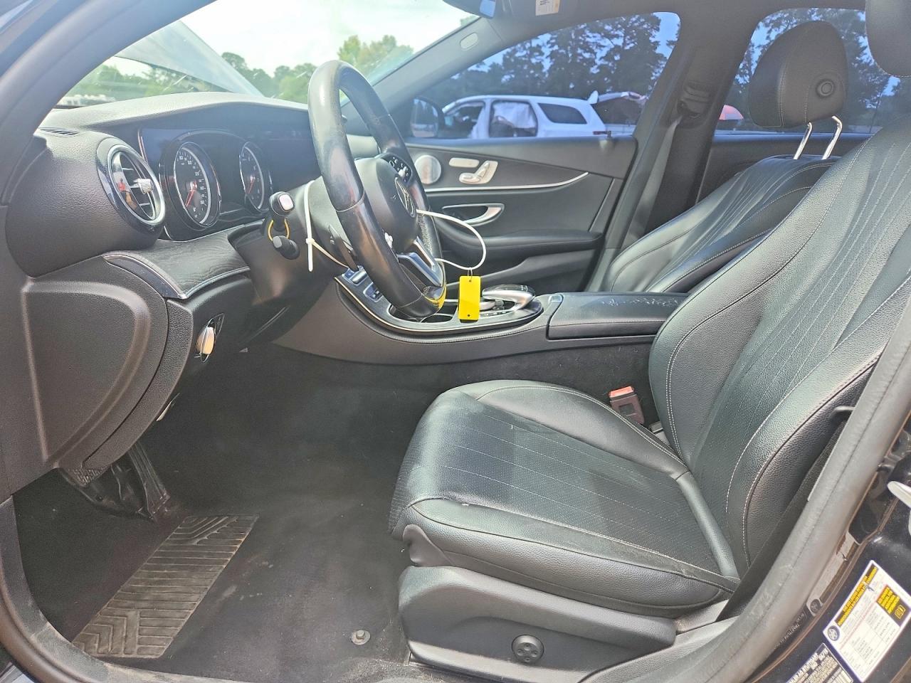 2019 Mercedes-Benz E 300 - zdjęcie 7