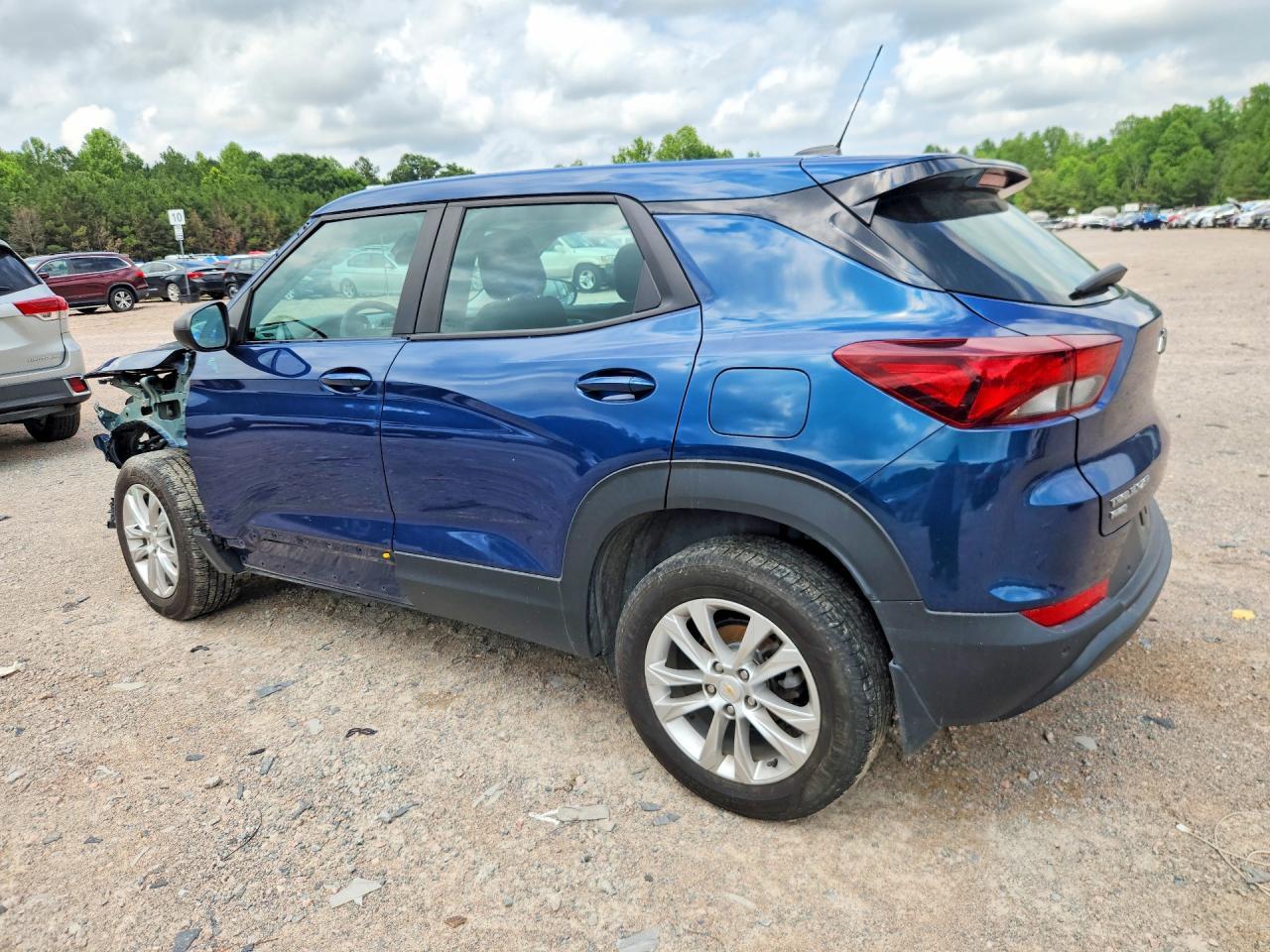 2021 Chevrolet Trailblazer Ls - zdjęcie 2