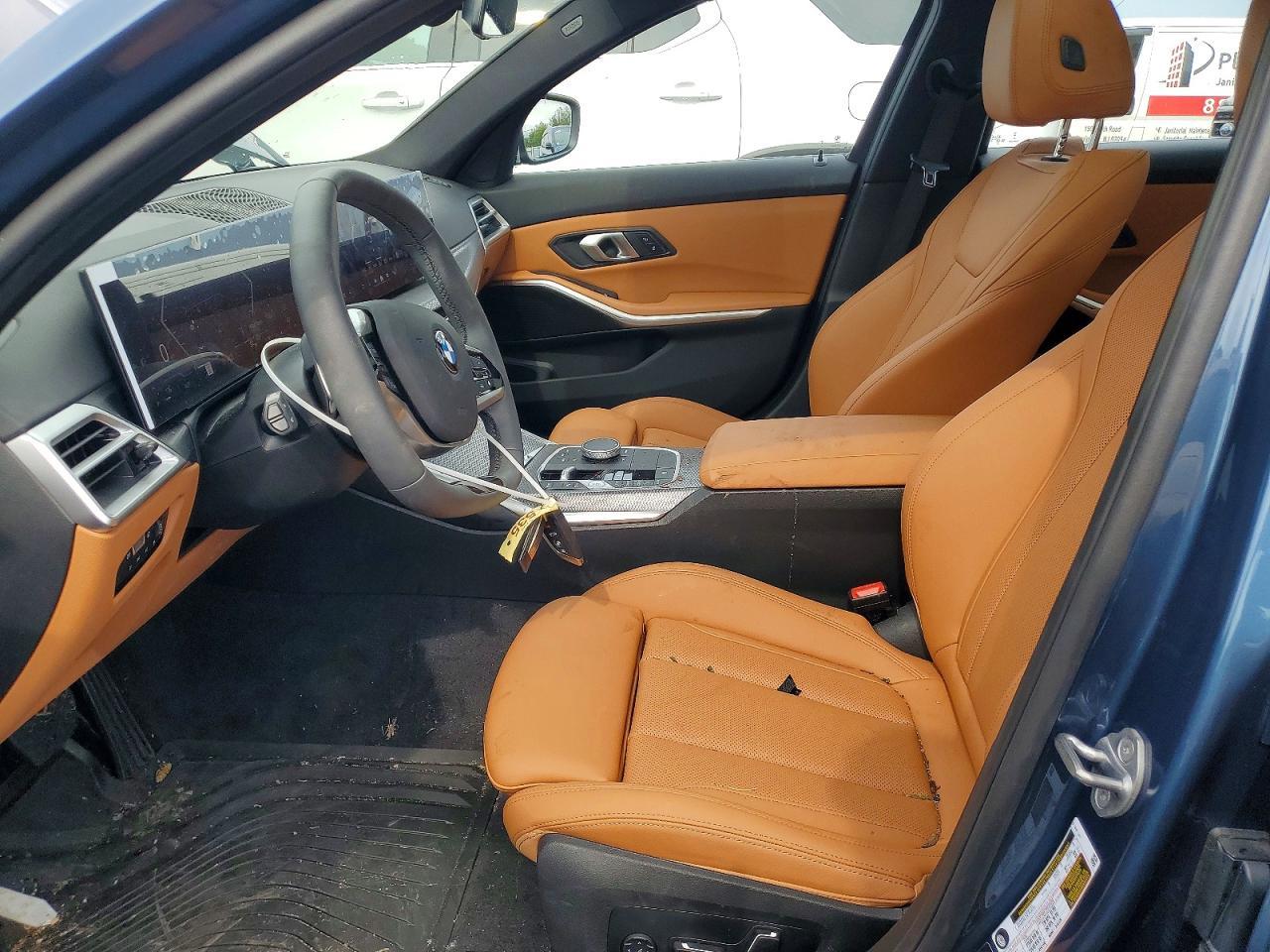 2026 BMW Seria 3 330i - zdjęcie 7