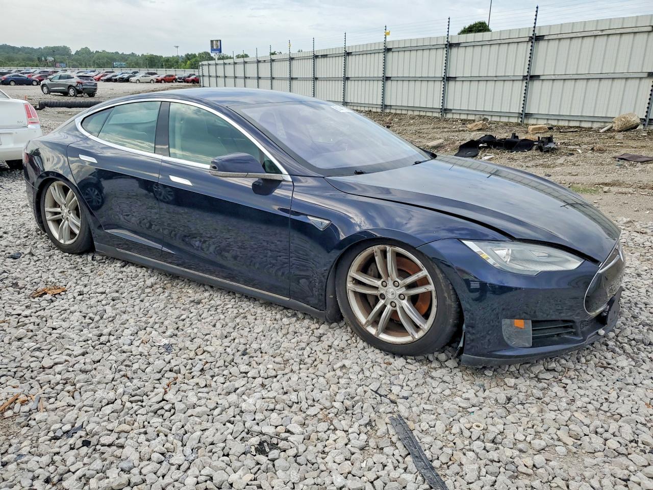 2013 Tesla Model S - zdjęcie 4