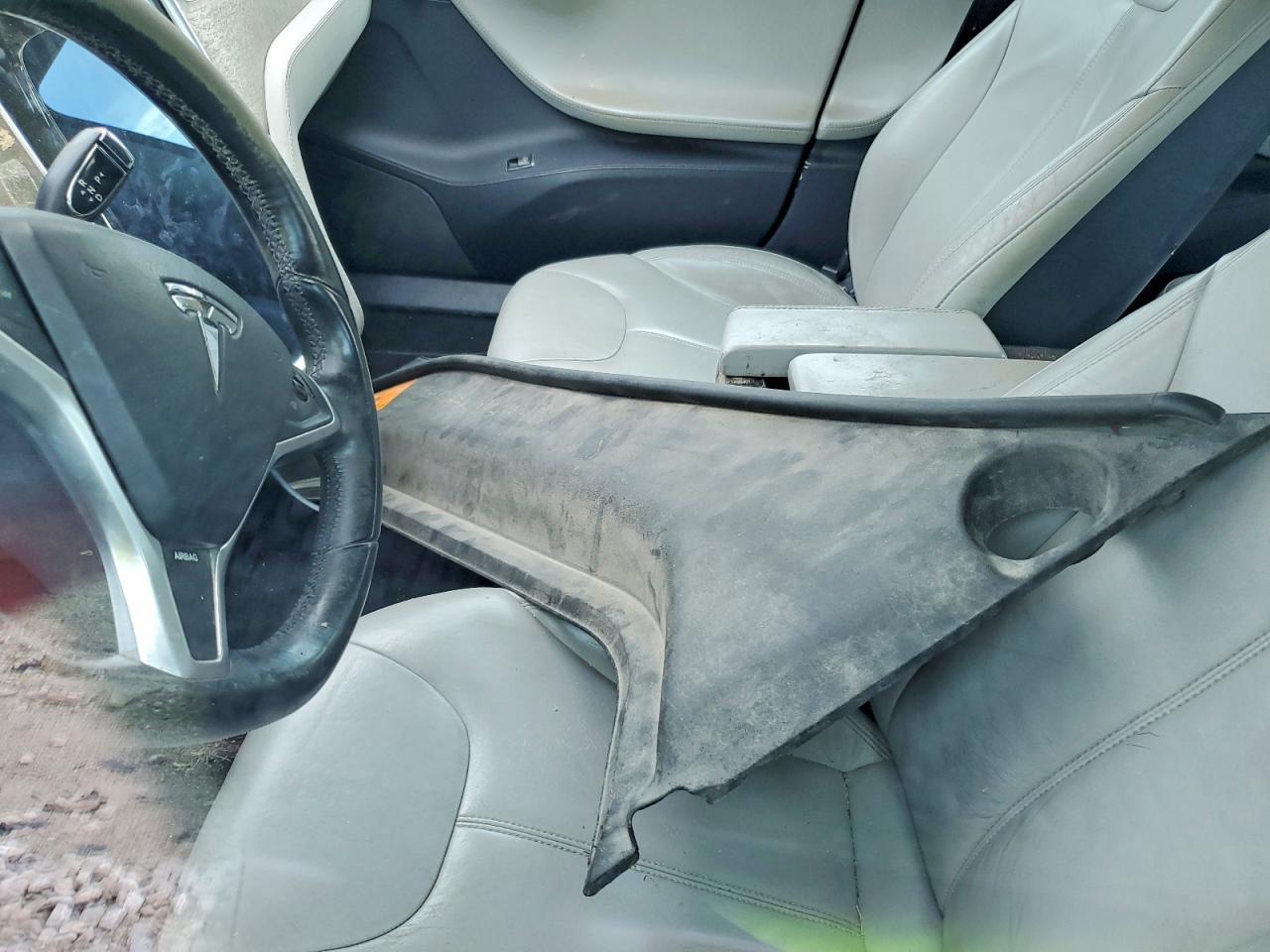 2013 Tesla Model S - zdjęcie 7