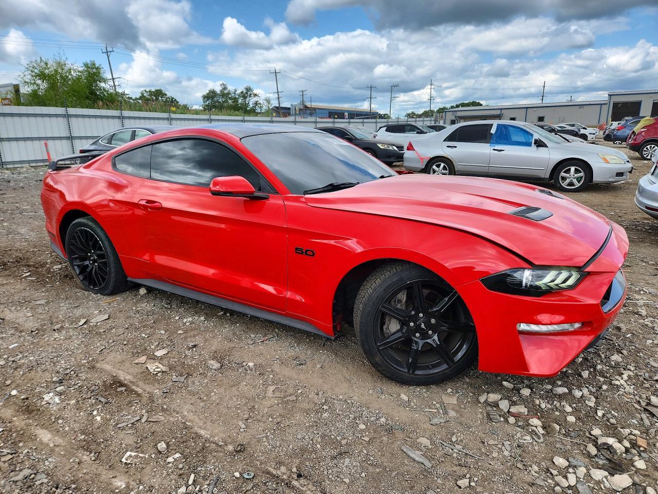 2019 Ford Mustang Gt - zdjęcie 4