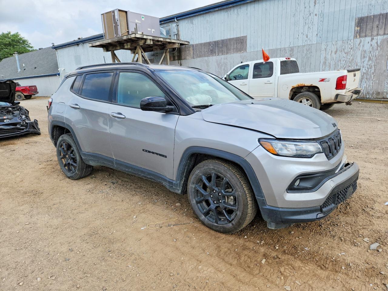 2022 Jeep Compass Latitude - zdjęcie 4