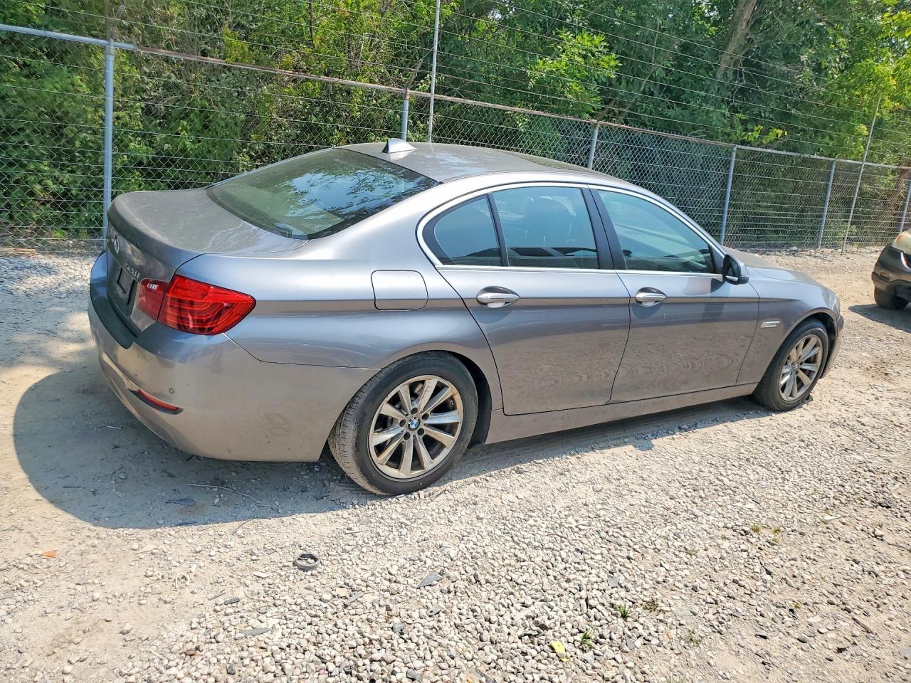 BMW Seria 5 - zdjęcie 3