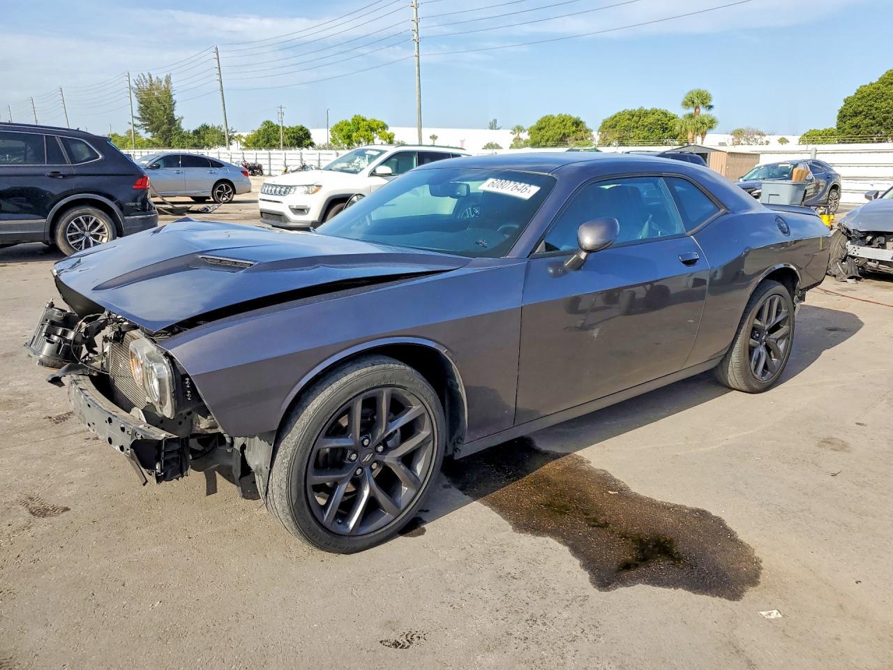 2022 Dodge Challenger Sxt - zdjęcie główne