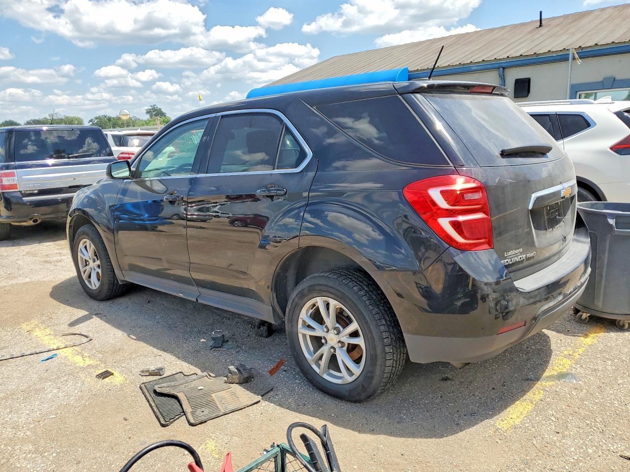 2017 Chevrolet Equinox Ls - zdjęcie 2