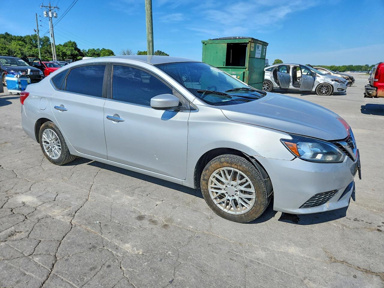2017 Nissan Sentra S - zdjęcie 4